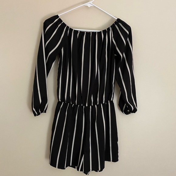 B&W Striped Romer - Picture 2 of 14